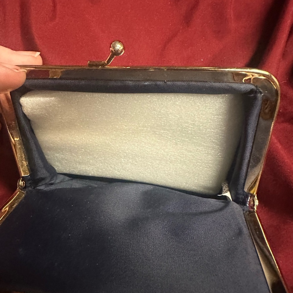 Adrienne Vittadini. Blue and White Patterned Women's Clutch‎ - Picture 4 of 4
